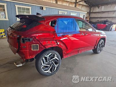 Trzecie zdjęcie samochodu z tyłu: 2024 HYUNDAI KONA N LINE VIN:KM8HACA37RU052026 - miniatura