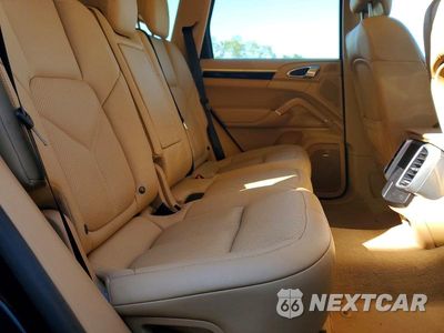 Zdjęcie 11 z 13 samochodu: 2016 PORSCHE CAYENNE VIN:WP1AA2A21GLA11478 - miniatura