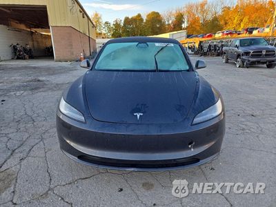 Piąte zdjęcie samochodu w środku: 2024 TESLA MODEL 3 VIN:5YJ3E1EB4RF754676 - miniatura