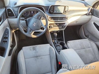 Zdjęcie 8 z 13 samochodu: 2019 HYUNDAI TUCSON SE VIN:KM8J23A49KU967618 - miniatura