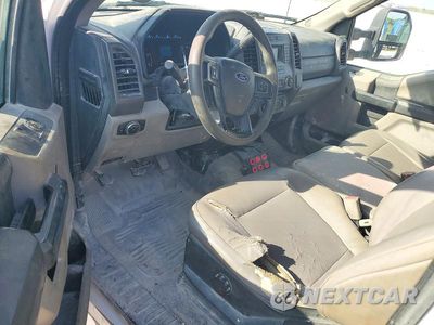 Zdjęcie 8 z 13 samochodu: 2017 FORD F550 SUPER DUTY UTILITY / SERVICE TRUCK VIN:1FDUF5GT9HDA04898 - miniatura