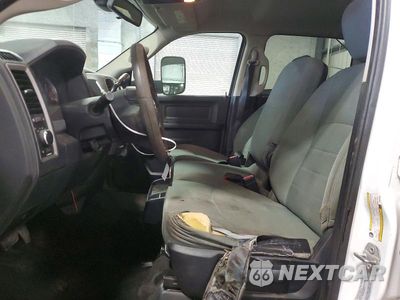 Zdjęcie 7 z 12 samochodu: 2016 RAM 3500 ST VIN:3C63R3GL2GG290369 - miniatura