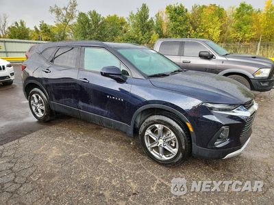 Czwarte zdjęcie samochodu z boku: 2021 CHEVROLET BLAZER 2LT VIN:3GNKBCRS1MS530587 - miniatura