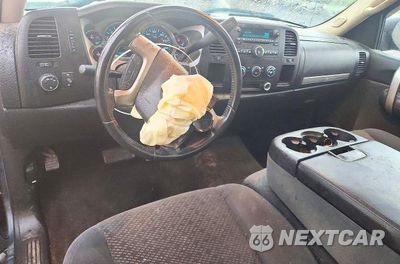 Zdjęcie 8 z 12 samochodu: 2007 CHEVROLET SILVERADO C1500 VIN:1GCEC14C07Z533396 - miniatura