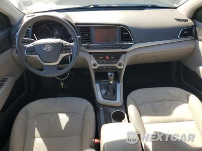 Zdjęcie 8 z 12 samochodu: 2018 HYUNDAI ELANTRA SEL VIN:5NPD84LF0JH251929 - miniatura