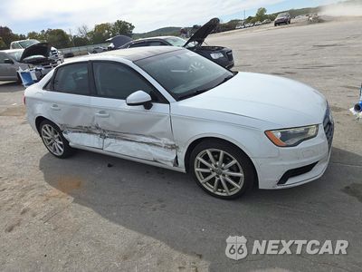 Czwarte zdjęcie samochodu z boku: 2015 AUDI A3 PREMIUM VIN:WAUAJGFF7F1060833 - miniatura