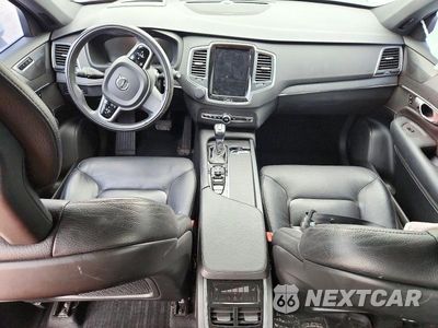 Zdjęcie 8 z 13 samochodu: 2020 VOLVO XC90 T6 MOMENTUM VIN:YV4A221K3L1591401 - miniatura
