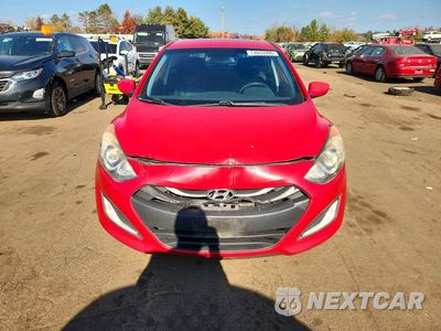Piąte zdjęcie samochodu w środku: 2013 HYUNDAI ELANTRA GT BASE VIN:KMHD35LE8DU031441 - miniatura