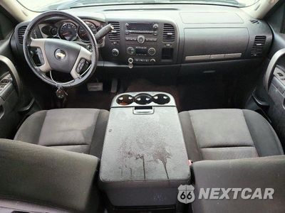 Zdjęcie 8 z 13 samochodu: 2011 CHEVROLET SILVERADO K1500 LT VIN:3GCPKSE32BG199350 - miniatura