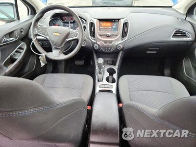 Zdjęcie 8 z 12 samochodu: 2017 CHEVROLET CRUZE LT VIN:1G1BE5SM7H7260172 - miniatura