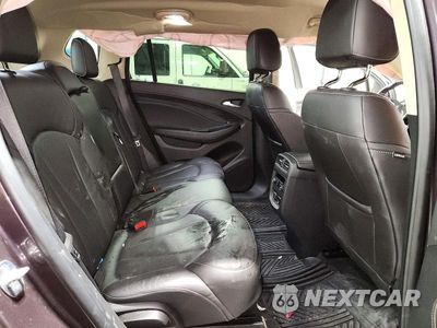 Zdjęcie 10 z 12 samochodu: 2018 BUICK ENVISION PREMIUM VIN:LRBFX3SX9JD026302 - miniatura