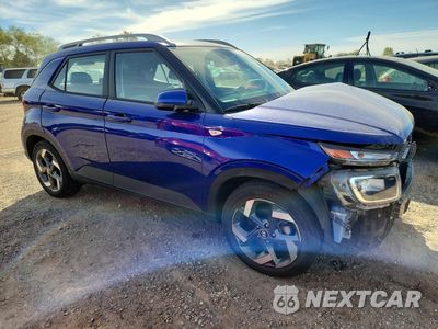 Czwarte zdjęcie samochodu z boku: 2021 HYUNDAI VENUE SEL VIN:KMHRC8A32MU089246 - miniatura