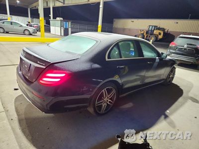 Trzecie zdjęcie samochodu z tyłu: 2017 MERCEDES-BENZ E 300 4MATIC VIN:WDDZF4KB5HA132940 - miniatura