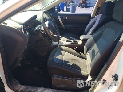 Zdjęcie 7 z 13 samochodu: 2013 NISSAN ROGUE S VIN:JN8AS5MT0DW017243 - miniatura