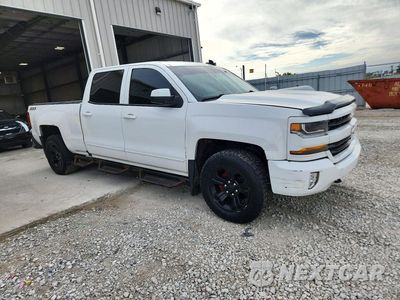 Czwarte zdjęcie samochodu z boku: 2016 CHEVROLET SILVERADO K1500 LT VIN:3GCUKREC5GG294505 - miniatura