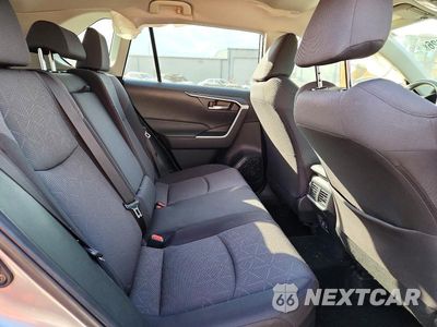 Zdjęcie 11 z 13 samochodu: 2025 TOYOTA RAV4 HYBRID XLE VIN:JTMRWRFV4SJ091011 - miniatura
