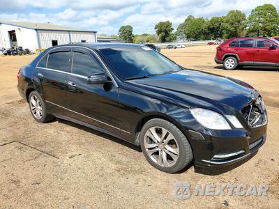 Czwarte zdjęcie samochodu z boku: 2011 MERCEDES-BENZ E 350 VIN:WDDHF5GB8BA269954 - miniatura
