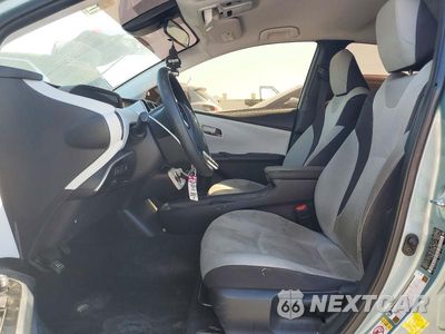 Zdjęcie 7 z 12 samochodu: 2017 TOYOTA PRIUS TWO VIN:JTDKBRFU9H3031856 - miniatura