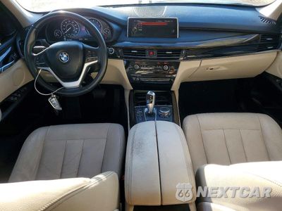 Zdjęcie 8 z 14 samochodu: 2016 BMW X5 XDR40E VIN:5UXKT0C51G0S79071 - miniatura