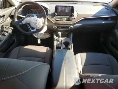 Zdjęcie 8 z 12 samochodu: 2025 NISSAN ALTIMA SV VIN:1N4BL4DVXSN402147 - miniatura