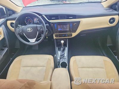Zdjęcie 8 z 13 samochodu: 2017 TOYOTA COROLLA LE VIN:2T1BURHE2HC884705 - miniatura