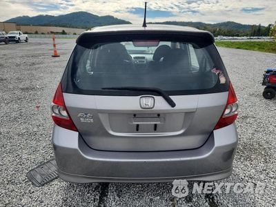 Zdjęcie 6 z 12 samochodu: 2008 HONDA FIT SPORT VIN:JHMGD38638S044621 - miniatura