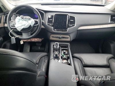 Zdjęcie 8 z 13 samochodu: 2023 VOLVO XC90 ULTIMATE VIN:YV40621A4P1961722 - miniatura