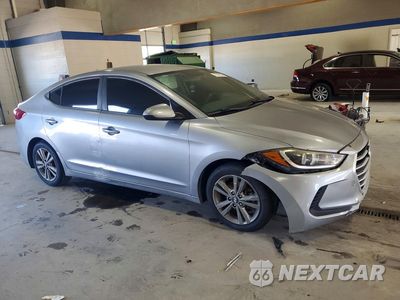 Czwarte zdjęcie samochodu z boku: 2017 HYUNDAI ELANTRA SE VIN:5NPD84LF8HH015278 - miniatura