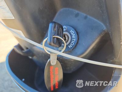 Zdjęcie 8 z 9 samochodu: 2017 GENUINE SCOOTER CO. BUDDY 50 VIN:RFVPAP5AXH1120728 - miniatura