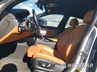 Zdjęcie 7 z 13 samochodu: 2018 BMW 640 XIGT VIN:WBAJV6C58JBK07920 - miniatura