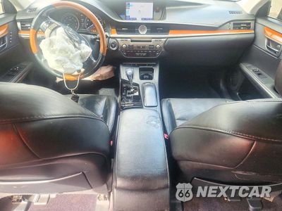 Zdjęcie 8 z 12 samochodu: 2013 LEXUS ES 300H VIN:JTHBW1GG5D2001847 - miniatura