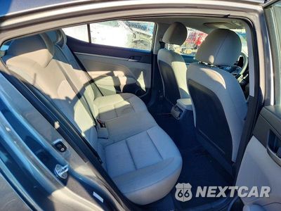 Zdjęcie 10 z 12 samochodu: 2017 HYUNDAI ELANTRA SE VIN:KMHD74LF3HU371447 - miniatura