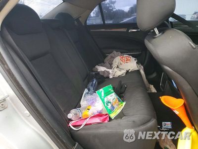 Zdjęcie 10 z 12 samochodu: 2019 CHRYSLER 300 TOURING VIN:2C3CCAAG9KH580986 - miniatura