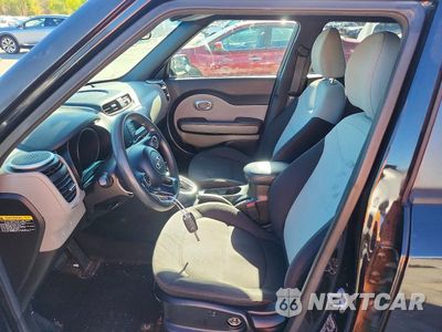 Zdjęcie 7 z 13 samochodu: 2016 KIA SOUL BASE VIN:KNDJN2A25G7264754 - miniatura