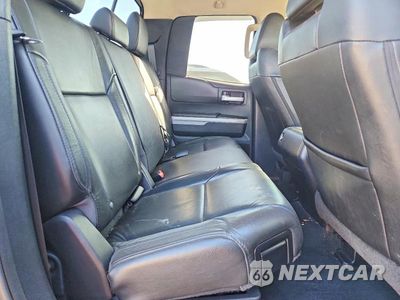 Zdjęcie 10 z 12 samochodu: 2017 TOYOTA TUNDRA DOUBLE CAB LIMITED VIN:5TFBY5F1XHX586319 - miniatura