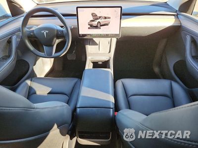 Zdjęcie 8 z 12 samochodu: 2024 TESLA MODEL Y VIN:7SAYGDEE2RA274356 - miniatura