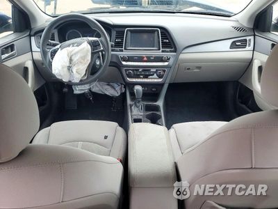 Zdjęcie 8 z 12 samochodu: 2018 HYUNDAI SONATA SE VIN:5NPE24AF9JH610008 - miniatura
