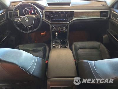 Zdjęcie 8 z 13 samochodu: 2019 VOLKSWAGEN ATLAS SEL PREMIUM VIN:1V2NR2CA6KC522286 - miniatura