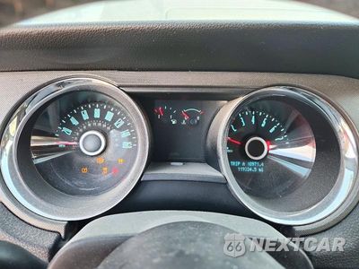 Zdjęcie 9 z 12 samochodu: 2014 FORD MUSTANG VIN:1ZVBP8AM5E5301973 - miniatura