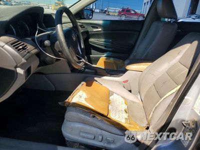 Zdjęcie 7 z 12 samochodu: 2008 HONDA ACCORD EXL VIN:1HGCP26848A015951 - miniatura