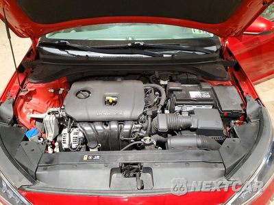 Zdjęcie 11 z 12 samochodu: 2021 HYUNDAI ELANTRA SEL VIN:5NPD84LF2LH615268 - miniatura