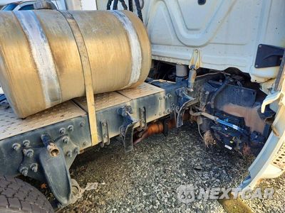 Zdjęcie 13 z 13 samochodu: 2018 FREIGHTLINER CASCADIA 125 SEMI TRUCK VIN:1FUJGEDR2JLJW9306 - miniatura