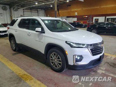Czwarte zdjęcie samochodu z boku: 2023 CHEVROLET TRAVERSE LT VIN:1GNEVGKW7PJ149972 - miniatura