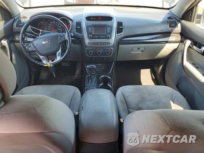 Zdjęcie 8 z 14 samochodu: 2014 KIA SORENTO LX VIN:5XYKTCA61EG521007 - miniatura