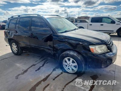 Czwarte zdjęcie samochodu z boku: 2007 TOYOTA HIGHLANDER BASE VIN:JTEGD21A070167048 - miniatura
