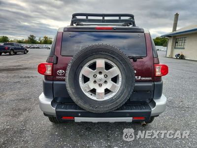 Zdjęcie 6 z 13 samochodu: 2007 TOYOTA FJ CRUISER BASE VIN:JTEBU11F070043796 - miniatura