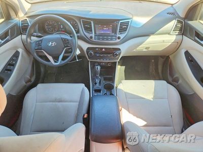 Zdjęcie 8 z 12 samochodu: 2017 HYUNDAI TUCSON SE VIN:KM8J33A4XHU252661 - miniatura