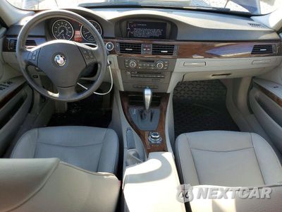 Zdjęcie 8 z 12 samochodu: 2011 BMW 328 XI VIN:WBAPK7C51BF196276 - miniatura