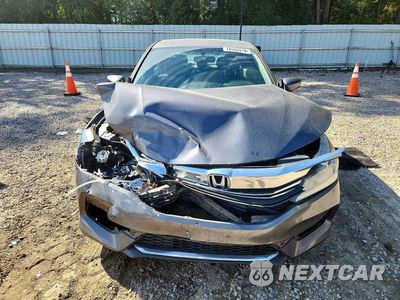 Piąte zdjęcie samochodu w środku: 2017 HONDA ACCORD LX VIN:1HGCR2F37HA091999 - miniatura