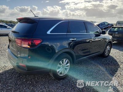 Czwarte zdjęcie samochodu z boku: 2019 KIA SORENTO L VIN:5XYPG4A33KG585793 - miniatura